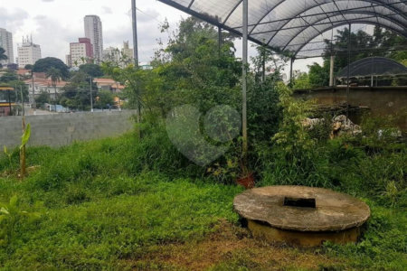 Terreno residencial/comercial com 1245m² a venda ou locação no Alto da Boa Vista, São Paulo - SP