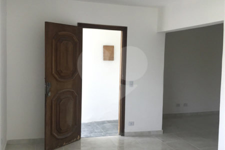 Casa com salão para Venda no Jardim Umarizal.