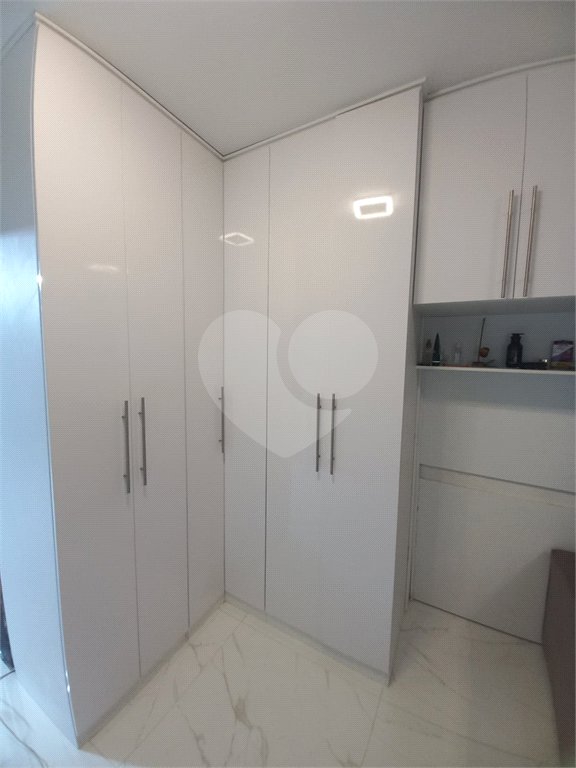 Apartamento à venda no bairro Bela Vista.