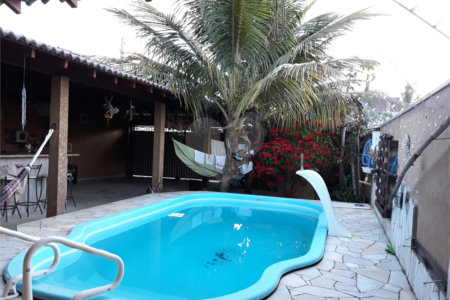 Casa térrea no Samambaia.