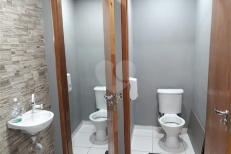 Salão comercial na região central da cidade