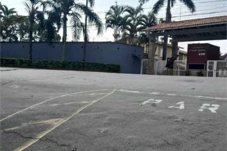 Casa à venda com 2 quartos em Jardim Semiramis, Cotia, SP