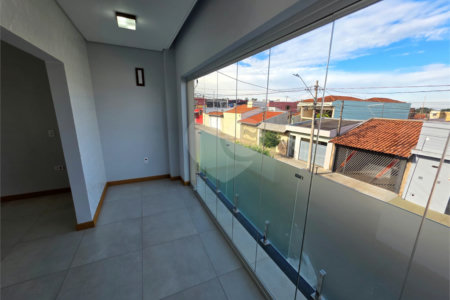 Sobrado 3 quartos 1 suíte e área de lazer