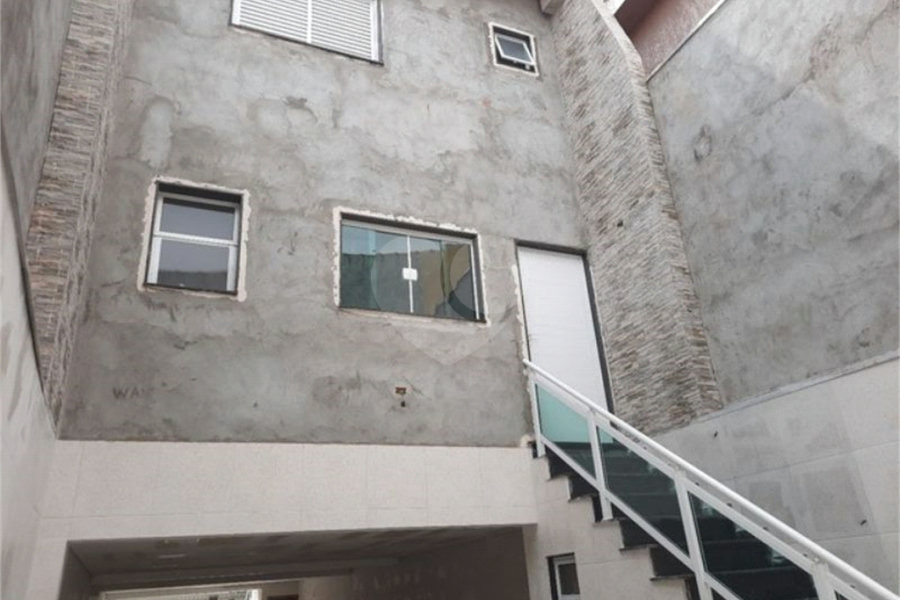 CASA A VENDA EM SP ITAQUERA