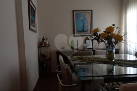 Sobrado à venda com 3 quartos, sendo 1 suíte, em Jabaquara, São Paulo, SP