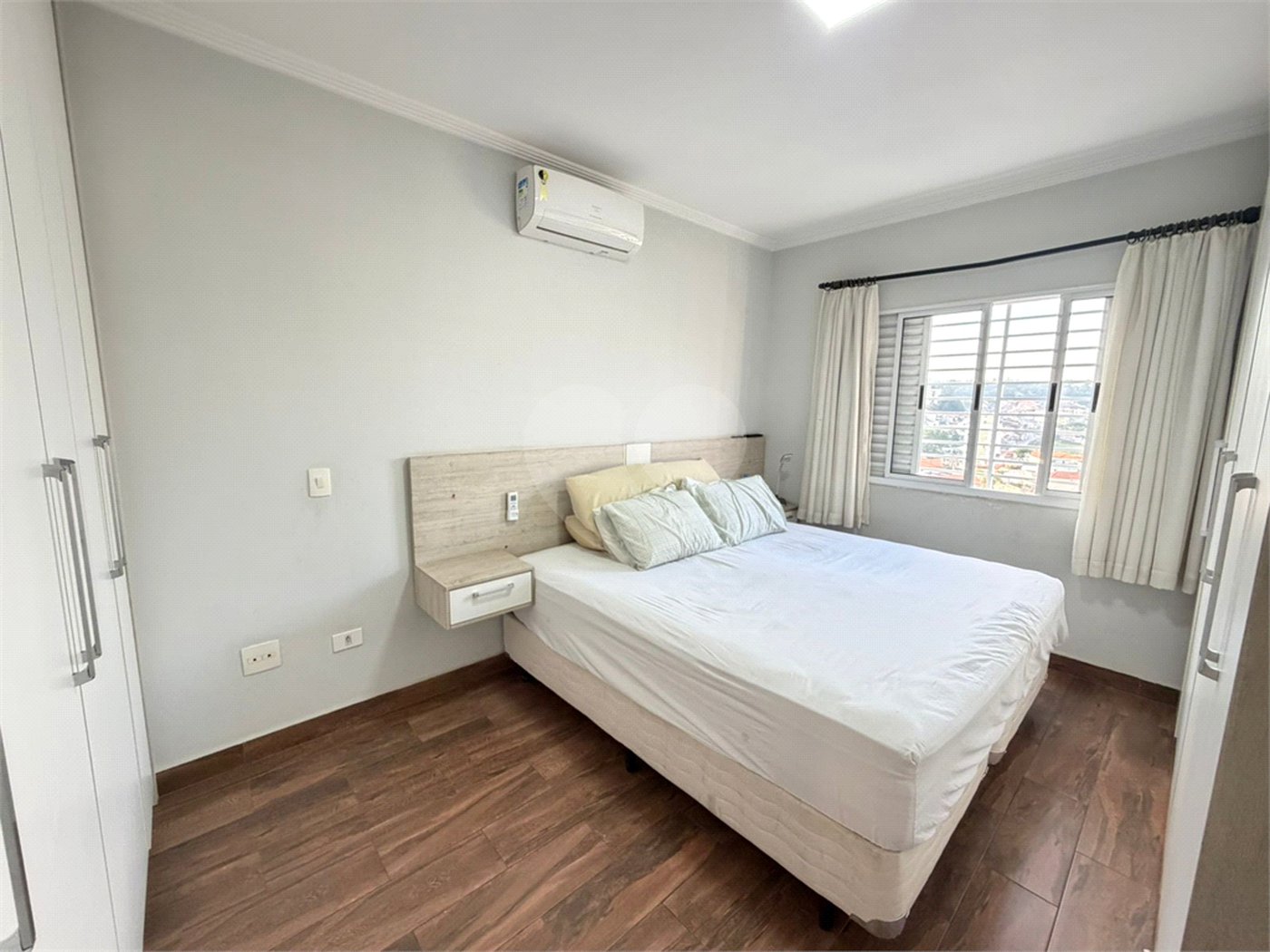 Sobrado à venda com 3 quartos, sendo 2 suítes, em Santana, São Paulo, SP