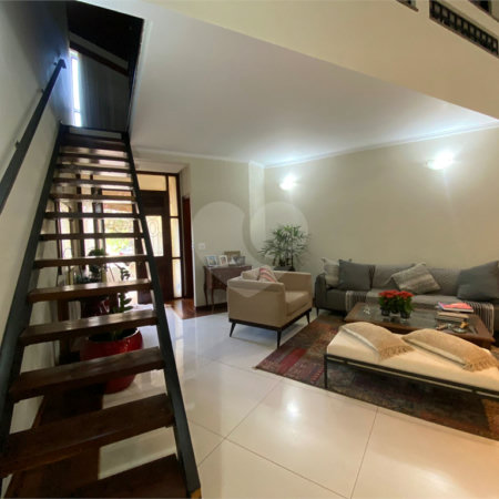 Casa térrea no Condomínio Parque Faber I