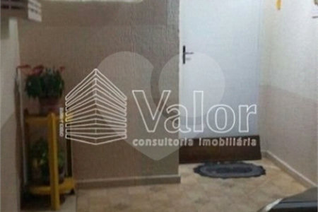 Casa em condomínio com 3 dormitórios
