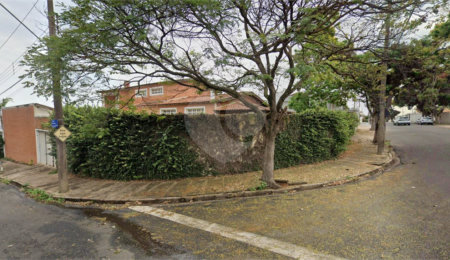 Sobrado à venda com 5 quartos, sendo 1 suíte,  em Jardim Cardinalli, São Carlos, SP