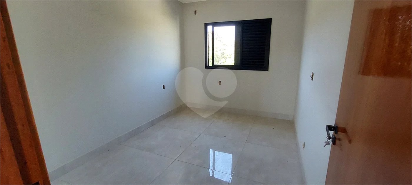 Casa à venda com 3 quartos, sendo 1 suíte,  no condomínio Residencial Mônaco, Piracicaba - SP