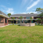 Casa à venda com 4 suítes no condomínio Vale da Santa Fé, Vinhedo - SP