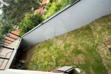 Casa térrea encantadora - Terreno 544m² (17 x 32m), com 198m² no Bairro Estância Brasil - Atibaia