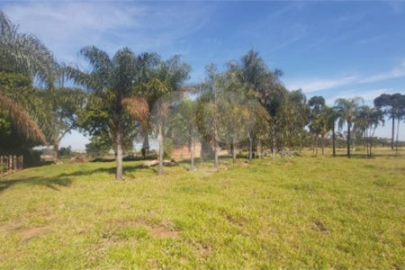 Sitio no Jardim Embaré