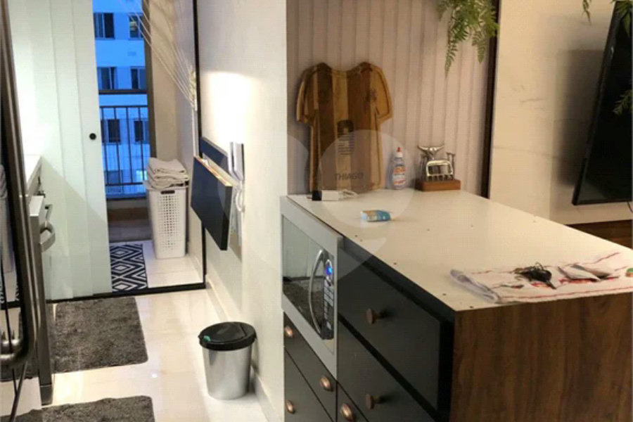 Apartamento à venda com 3 quartos, sendo 1 suíte, em Santo Amaro, São Paulo, SP