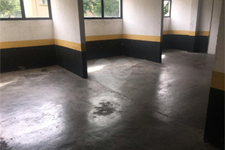 Mooca . 2 vagas de garagem. Ao lado da Rua da Mooca