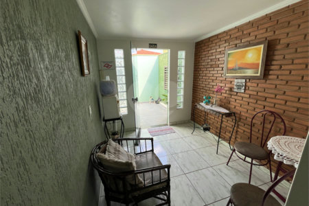 Casa a venda com 2 dormitórios na Vila São José