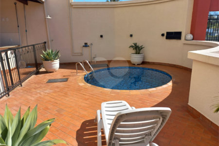 Apartamento no Condomínio Michelangelo .