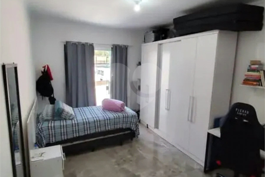 Sobrado com 3 Quartos e 3 banheiros à Venda, 160 m² por R$ 850.000 -Jardim Líbano, São Paulo - SP
