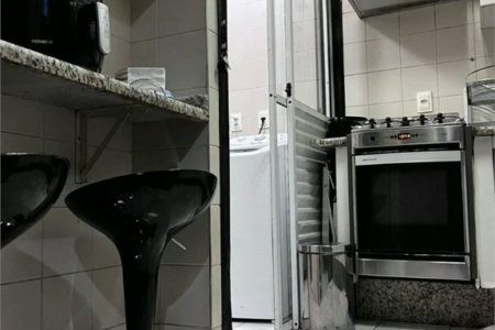 Casa à venda com 3 quartos, sendo 1 suíte, no condomínio Liberty Village, São Paulo - SP