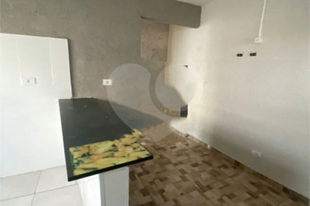 Oportunidade Única para Renda: 5 Casas em 328 m² no Bairro Saúde!