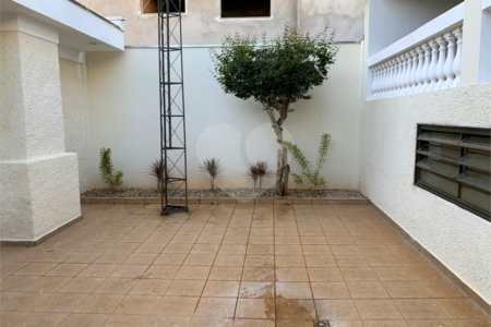 Imóvel Comercial á venda em São Carlos, rua São Sebastião.