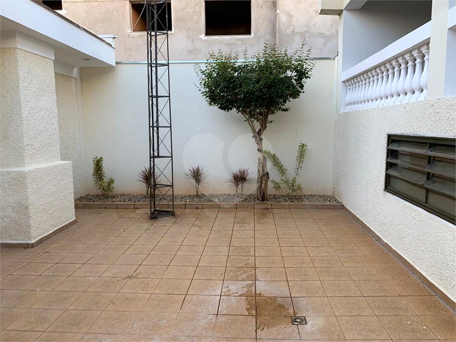 Imóvel Comercial á venda em São Carlos, rua São Sebastião.