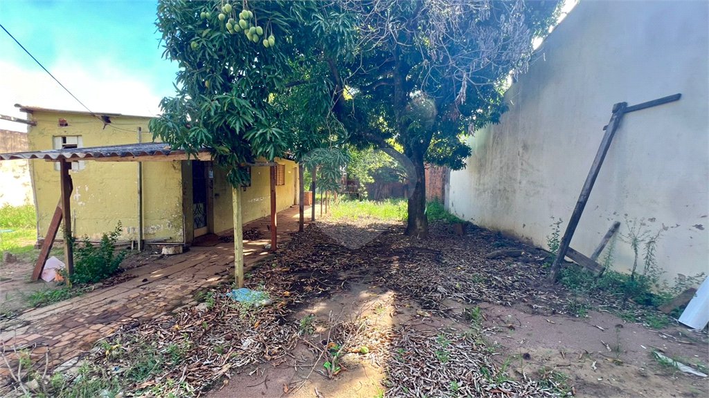 Terreno à Venda no Jardim Tangará
