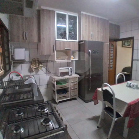 Casa + salão comercial na Vila Vista Alegre