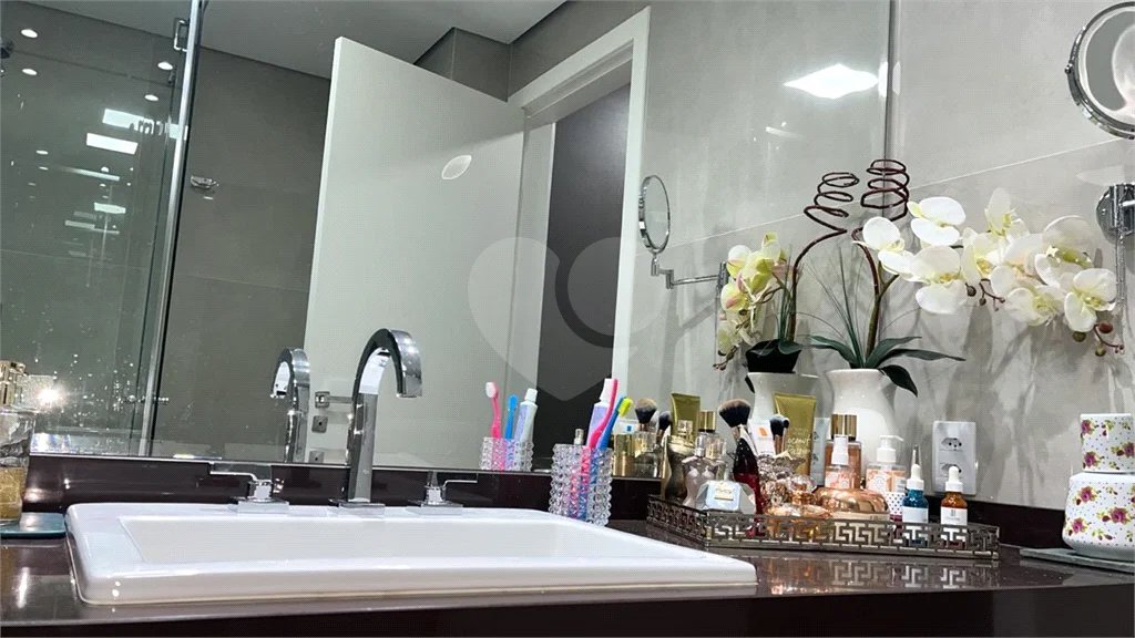Apartamento à venda com 3 quartos, sendo 1 suíte, em Vila Regente Feijó, São Paulo, SP