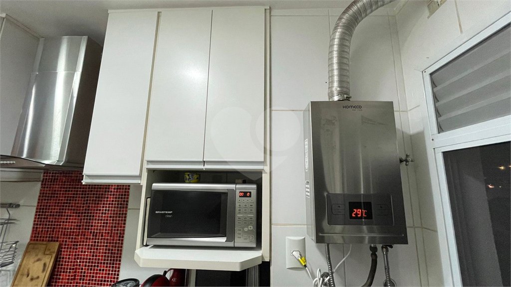 Apartamento no Condomínio Parque dos Manacás.
