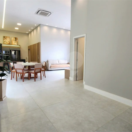 Casa à venda com 3 suítes no condomínio Via Castelli, Louveira - SP