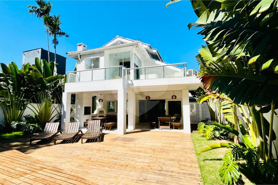 Casa à venda com 4 suítes em Riviera de São Lourenço, Bertioga, SP
