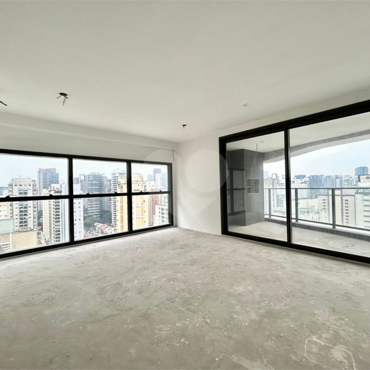 Apartamento à venda com 3 suítes em Vila Olímpia, São Paulo, SP