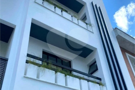 Sobrado novo , com 230m² , 3 suítes , 4 vagas de garagem , à venda no Jardim Bela Vista , em Santo André.