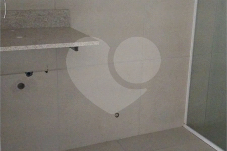 More próximo ao Metrô em Itaquera – 1 Dormitório com Varanda
