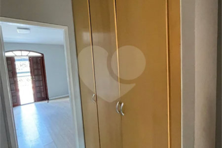 Casa com 125m², 2 dormitórios, 1 vaga, à venda na Vila Harmonia em Guarulhos.