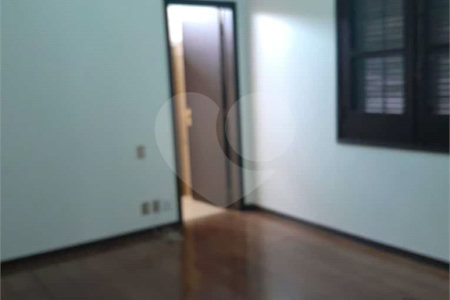 Linda casa para venda / Locação em bairro nobre