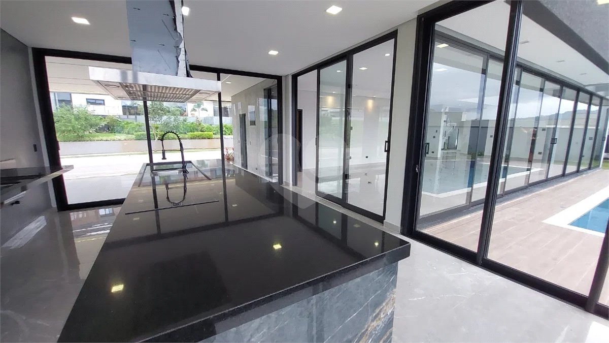 CASA ALTO PADRÃO | 5 SUÍTES | CONDOMÍNIO CLUBE – ATIBAIA