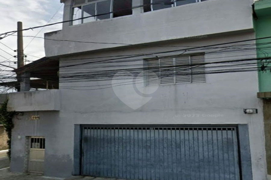 Sobrado 4 dormitórios na Vila Domitila