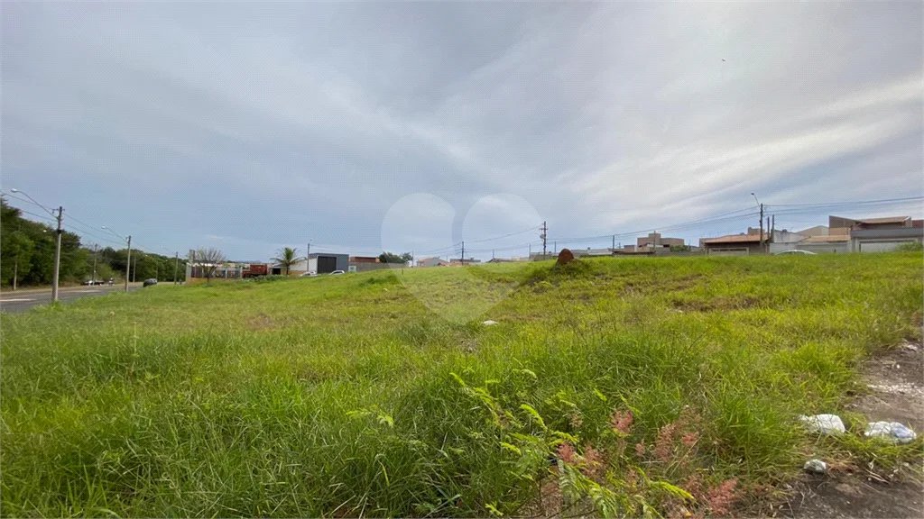 Quadra à venda na av. Rio das Pedras com 3.444 m² divido em 13 lotes bairro Altos do Taquaral