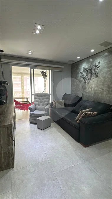 92 m², 3 dormitórios, varanda gourmet, 2 vagas e lazer completo