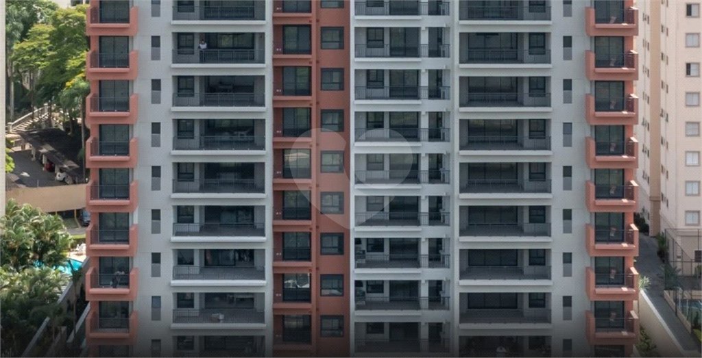 Apartamento à venda com 3 suítes em Jardim Marajoara, São Paulo, SP