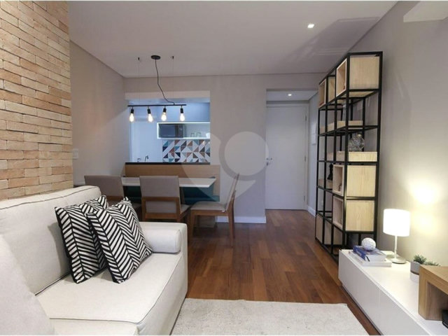 Apartamento à venda com 2 quartos, sendo 1 suíte,  em Vila Mariana, São Paulo, SP