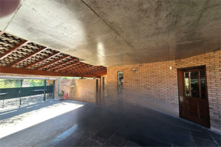 Casa à venda com 4 quartos, sendo 2 suítes,  em Cidade São Francisco, São Paulo, SP