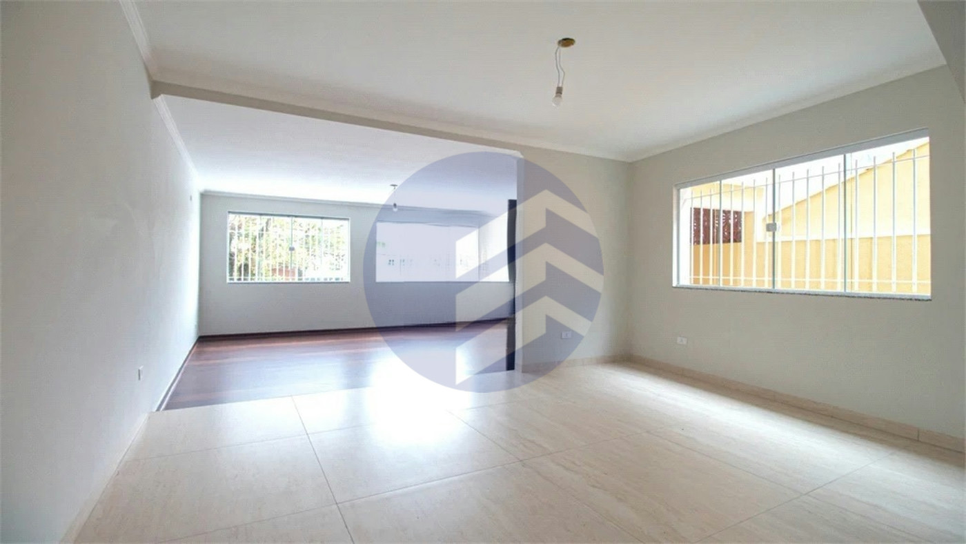 Sobrado à venda 240m² com 4 quartos, sendo 1 suíte, em Jardim Peri Peri a 650 metros do Metrô Vila Sônia