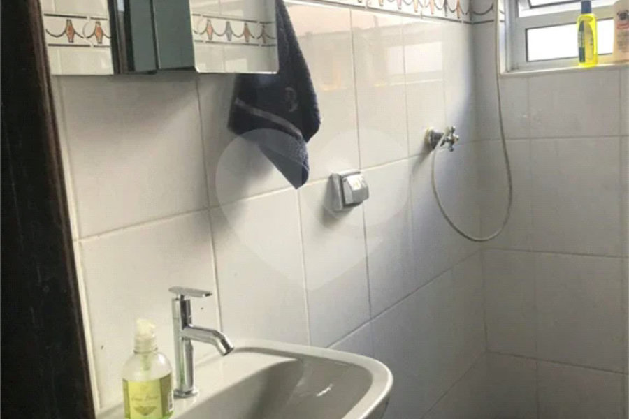 Sobrado à venda com 4 quartos, sendo 1 suíte, em Vila Prudente, São Paulo, SP