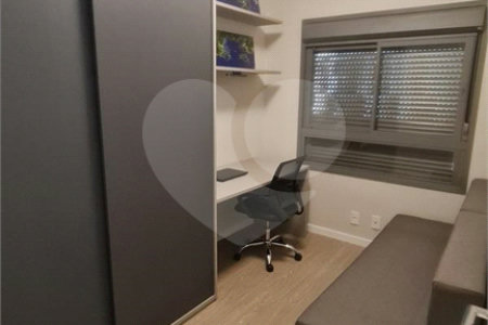 Apartamento com 2 dormitórios e uma suíte, mobilíado no Ibirapuera.