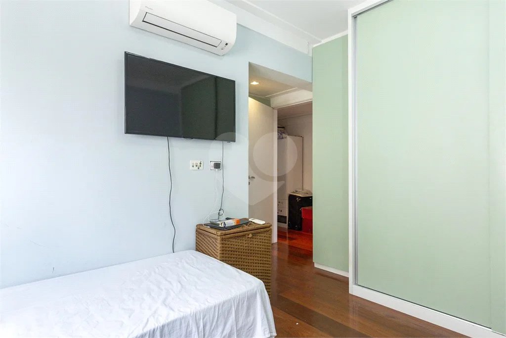 APARTAMENTO COM 3 DORMITÓRIOS, 3 SUÍTES, 3 VAGAS, LAVABO, LAZER, 193 M² - MOEMA