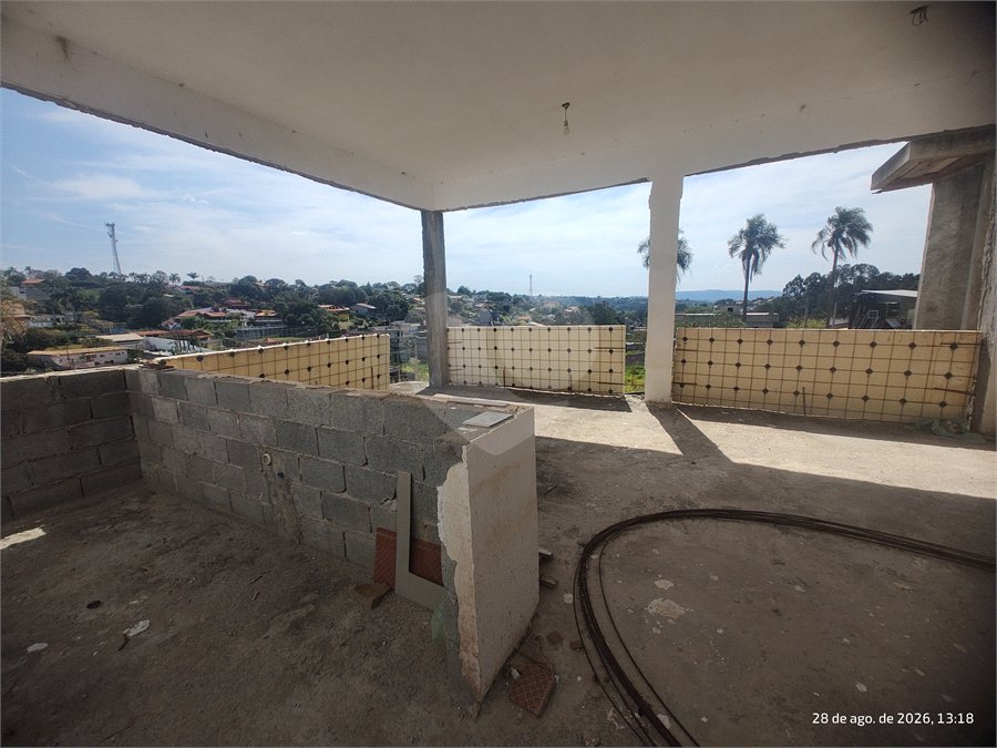 Terreno 810 metros à venda em Atibaia com projeto aprovado exclusivo de alto padrão com construção inacabada