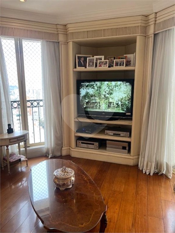 Apartamento à venda com 4 suítes em Santa Cecília, São Paulo, SP